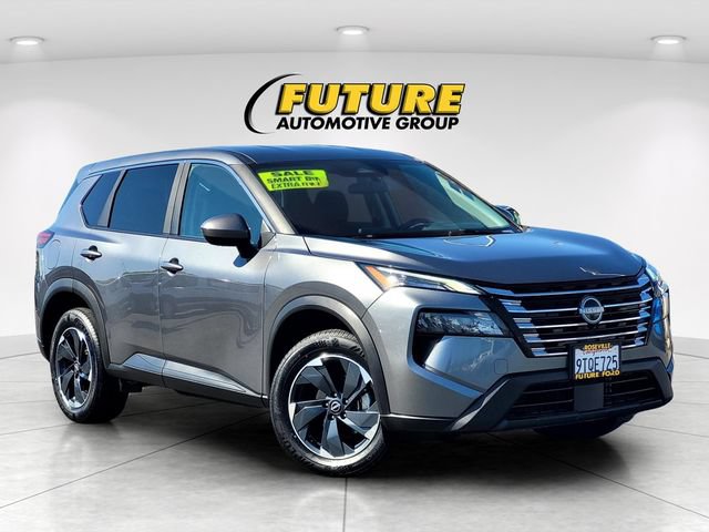 Used 2025 Nissan Rogue SV AWD/4WD image 1