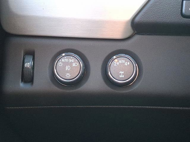 Used 2017 GMC Yukon SLE w/ SLE Value Package image 21