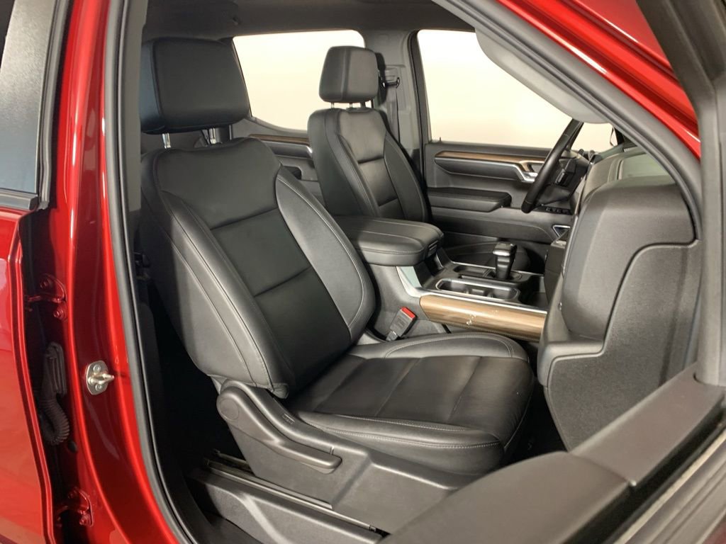 Used 2023 Chevrolet Silverado 1500 LT AWD/4WD image 37