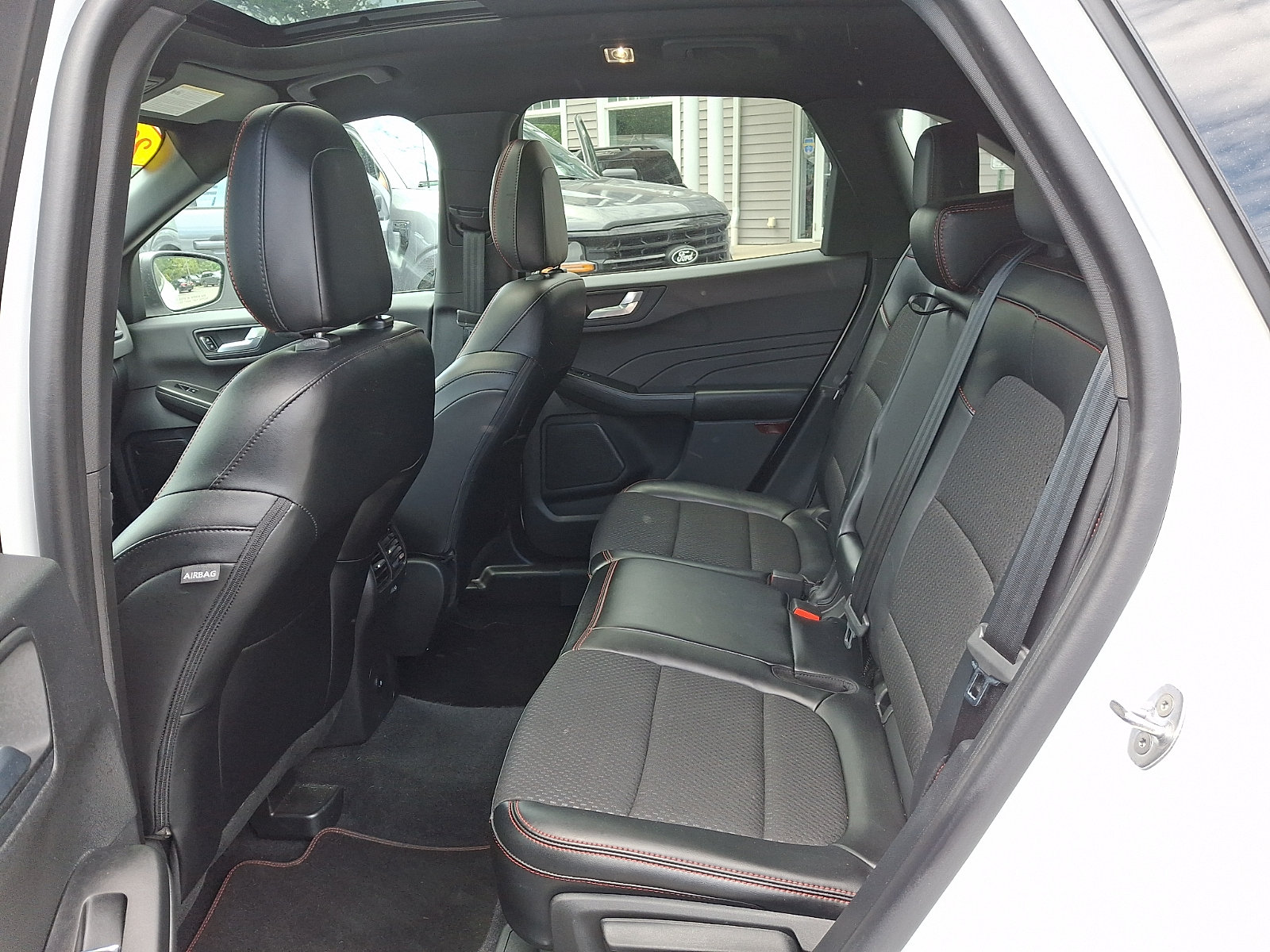 Certified 2023 Ford Escape ST-Line w/ Tech Pack #1 AWD/4WD image 11