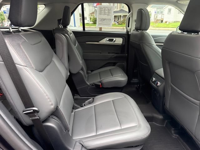 Certified 2026 Ford Explorer Active w/ Active Comfort Package AWD/4WD image 30