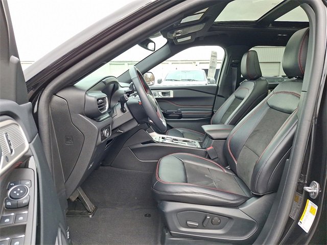Certified 2023 Ford Explorer ST-Line w/ Class IV Trailer Tow Package image 13