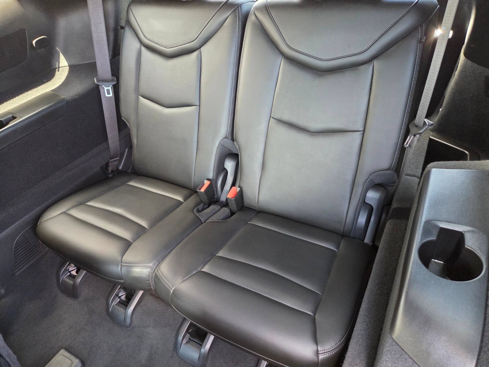 Used 2025 Cadillac XT6 Premium Luxury w/ Technology Package FWD image 13