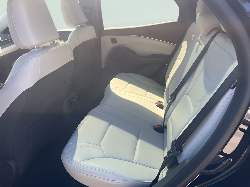 Certified 2025 Ford Mustang Mach-E Premium image 9