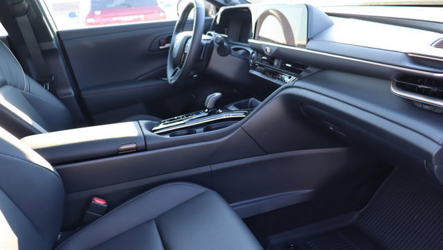 Used 2026 Toyota Crown Platinum image 39