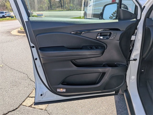 Used 2020 Honda Pilot Elite image 11