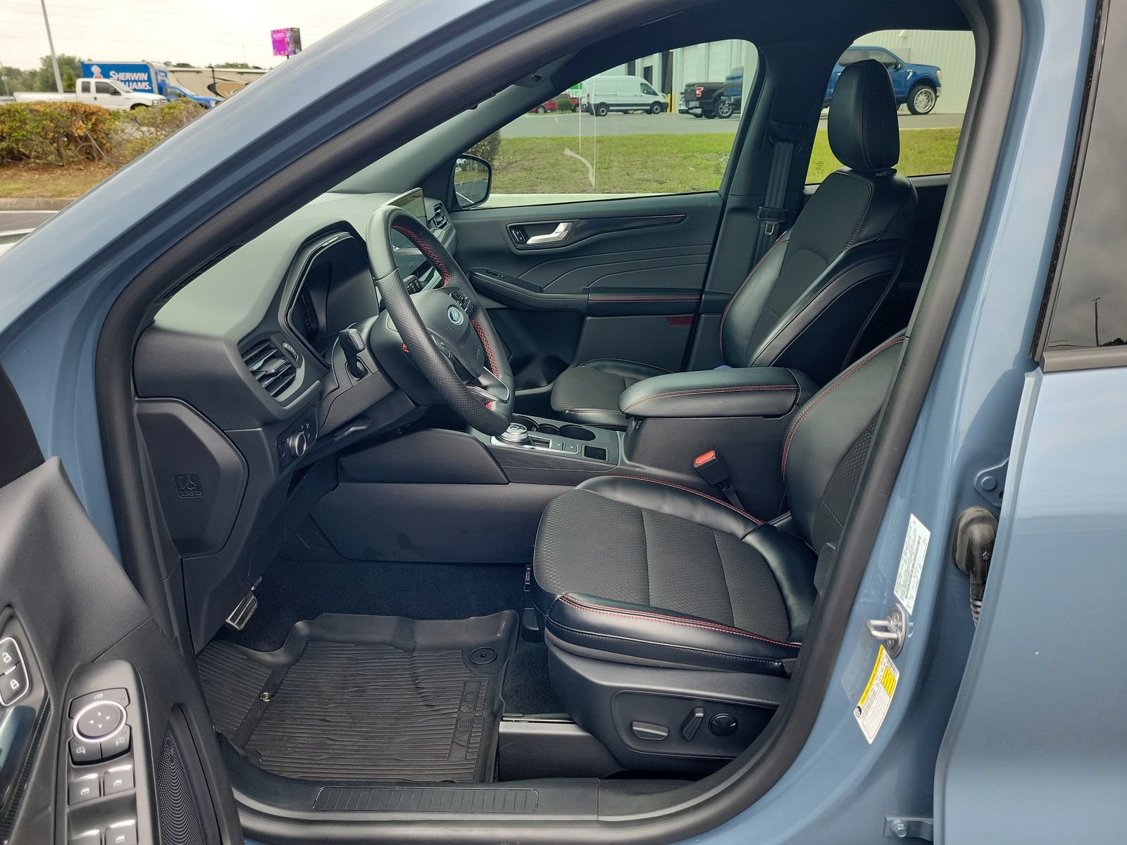 Certified 2024 Ford Escape ST-Line w/ Tech Pack #1 FWD image 17