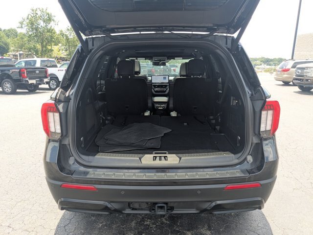 Certified 2025 Ford Explorer ST-Line w/ Premium Package AWD/4WD image 9
