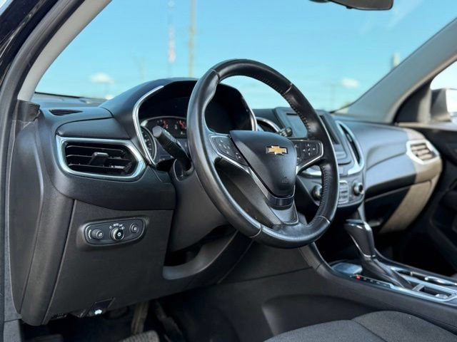 Used 2020 Chevrolet Equinox LT w/ Driver Convenience Package FWD image 5