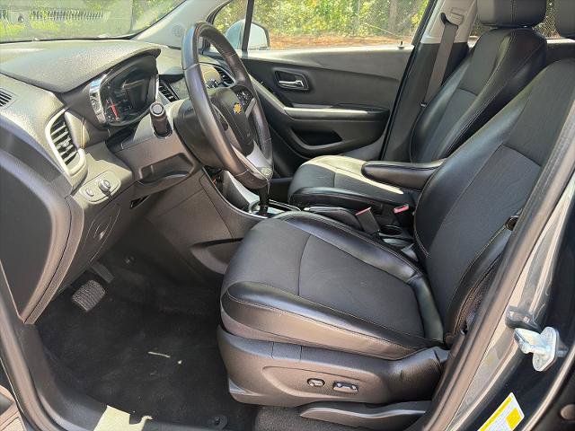 Used 2022 Chevrolet Trax LT w/ Sport Edition AWD/4WD image 17