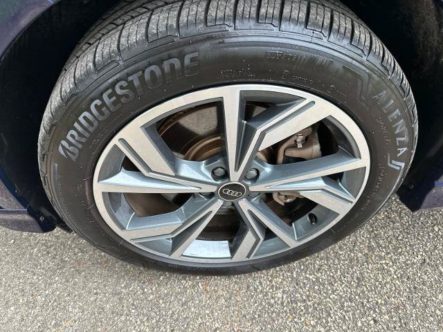 Used 2025 Audi Q4 e-tron Premium Plus AWD/4WD image 32