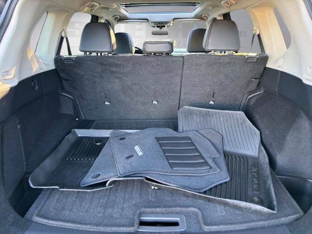 Used 2021 Nissan Rogue SV w/ Premium Package FWD image 24