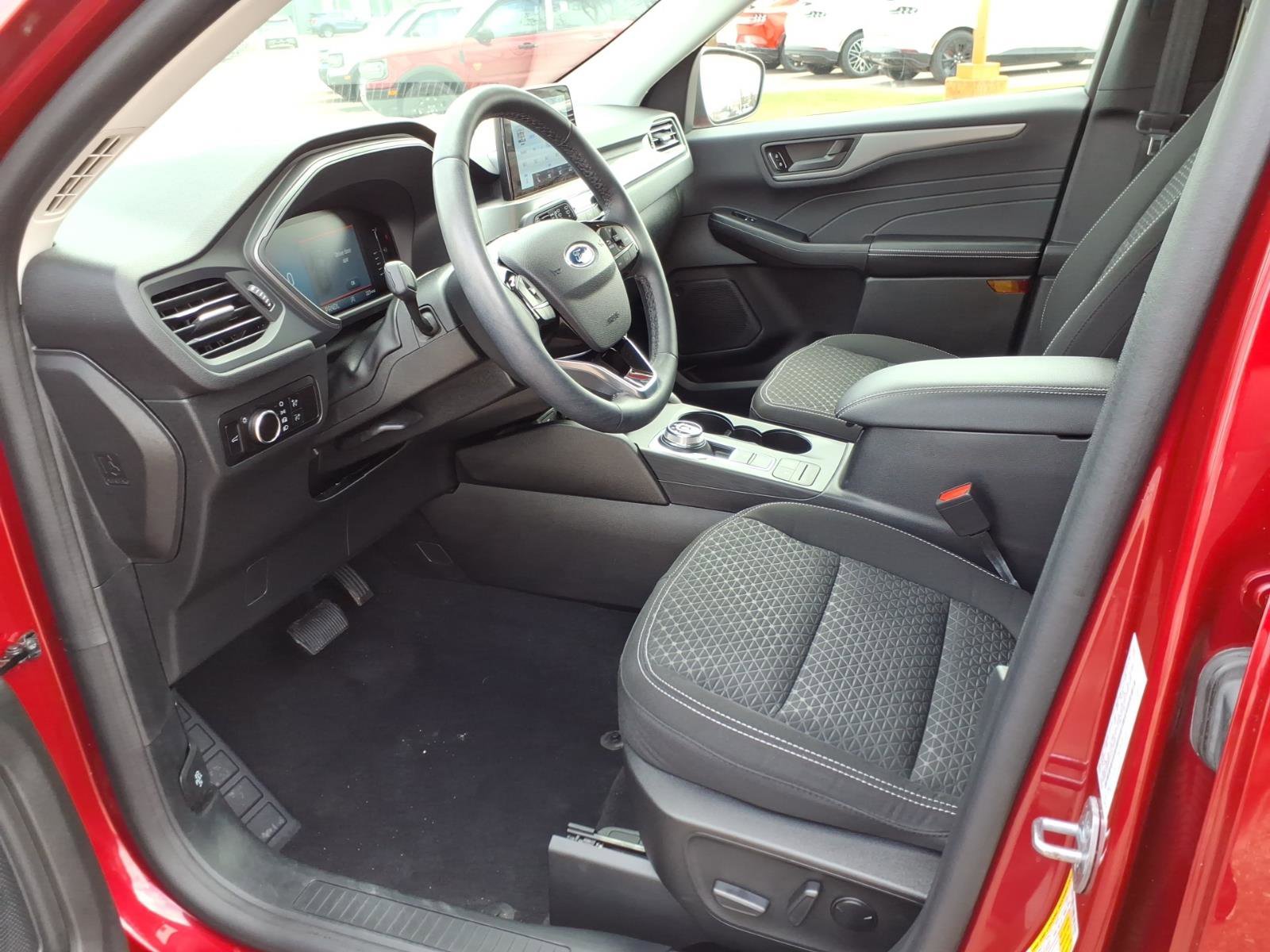 Certified 2023 Ford Escape Active w/ Cold Weather Package FWD image 11