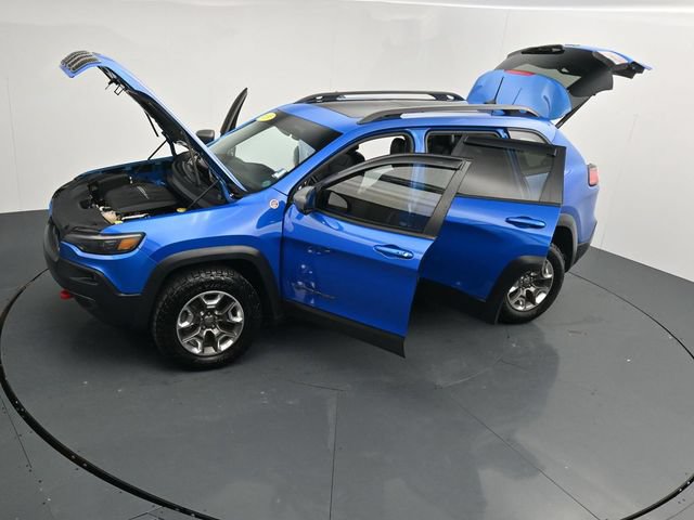 Used 2019 Jeep Cherokee Trailhawk w/ Comfort/Convenience Group AWD/4WD image 38