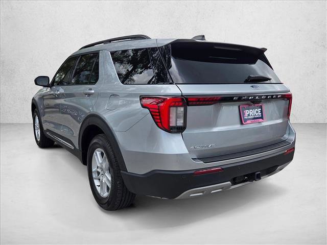 Certified 2025 Ford Explorer Active w/ Active Comfort Package RWD image 7