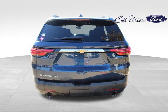 Used 2022 Chevrolet Traverse LT w/ LT Premium Package image 4