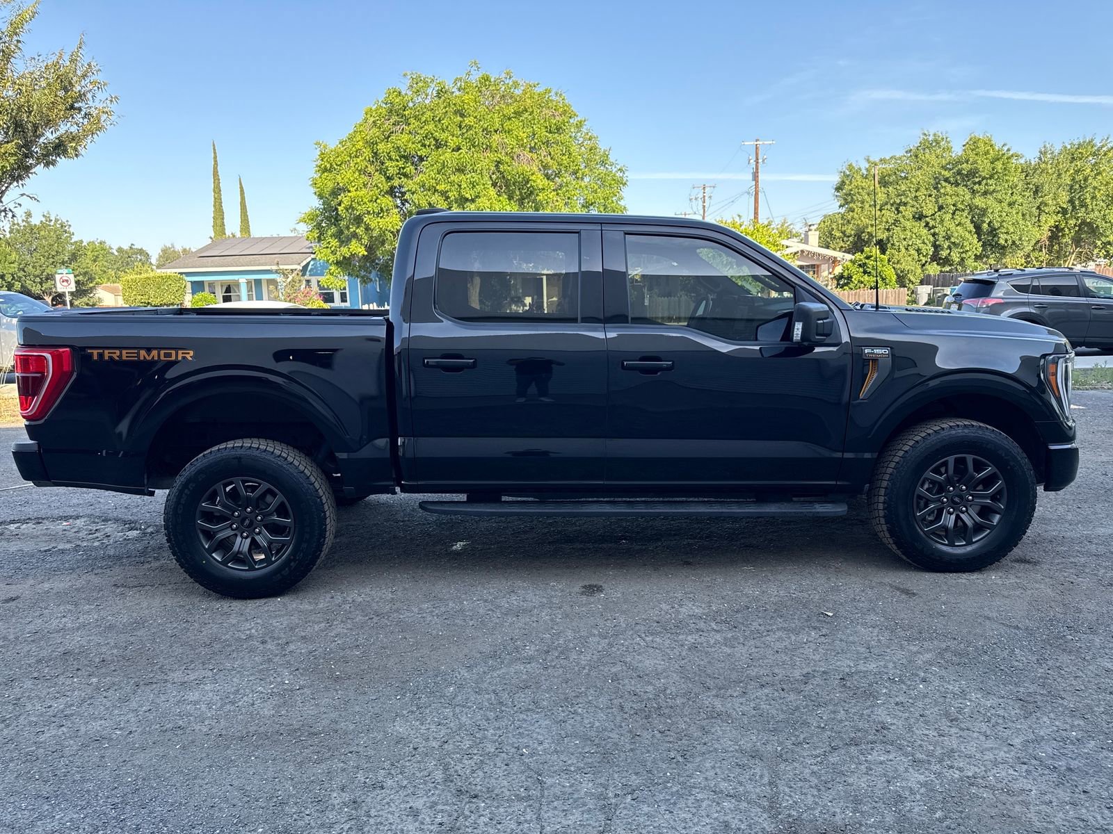 Certified 2022 Ford F150 Tremor w/ Equipment Group 401A Mid AWD/4WD image 6
