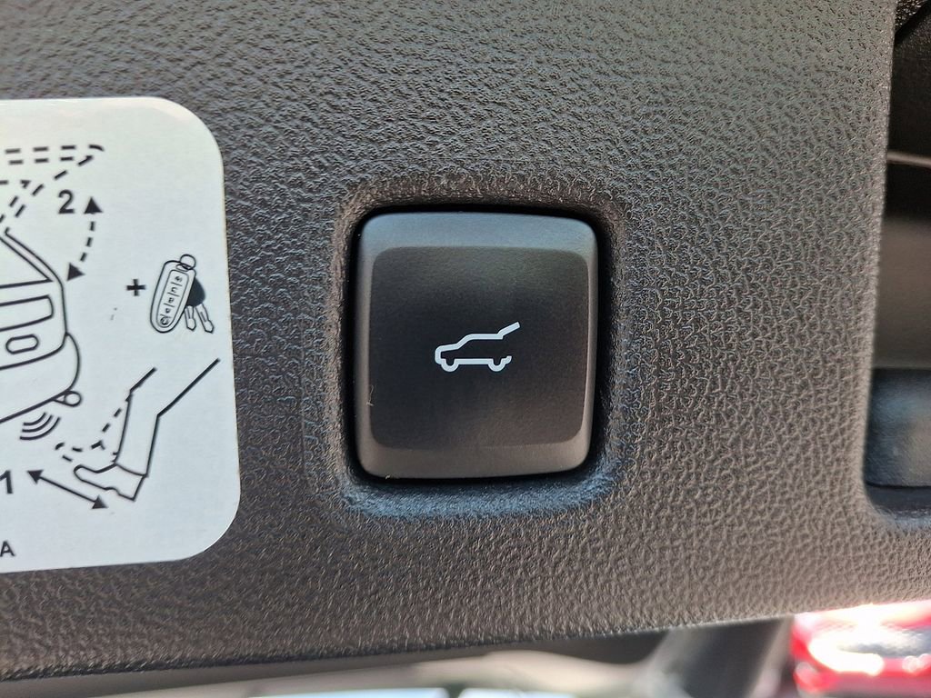 Certified 2020 Ford Escape SEL AWD/4WD image 29