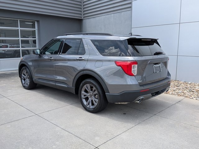 Certified 2023 Ford Explorer XLT w/ Equipment Group 202A RWD image 6