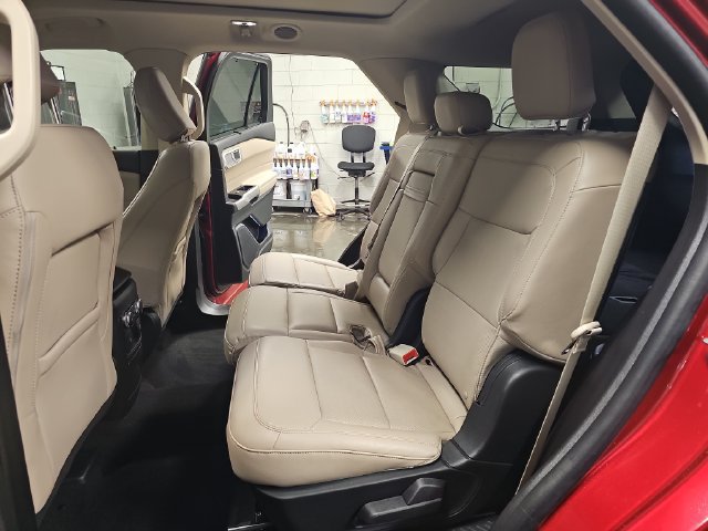 Certified 2023 Ford Explorer Limited w/ Equipment Group 301A AWD/4WD image 14
