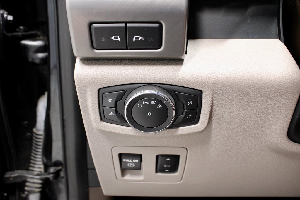 Certified 2019 Ford F150 Limited image 30