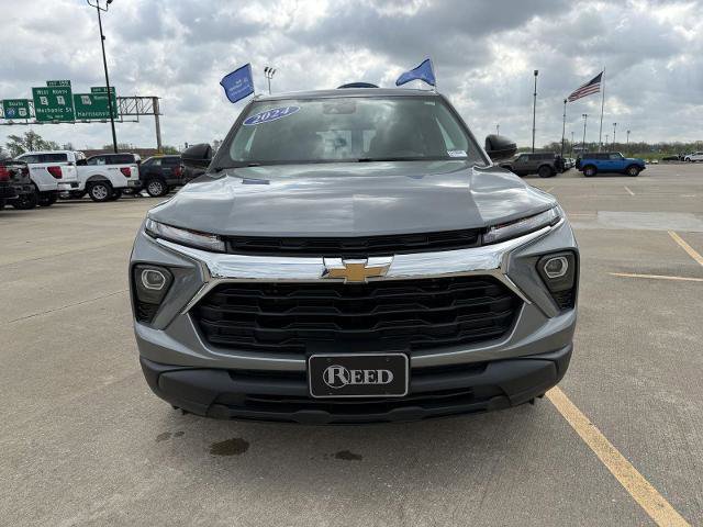 Used 2024 Chevrolet TrailBlazer LS w/ LS Convenience Package FWD image 3