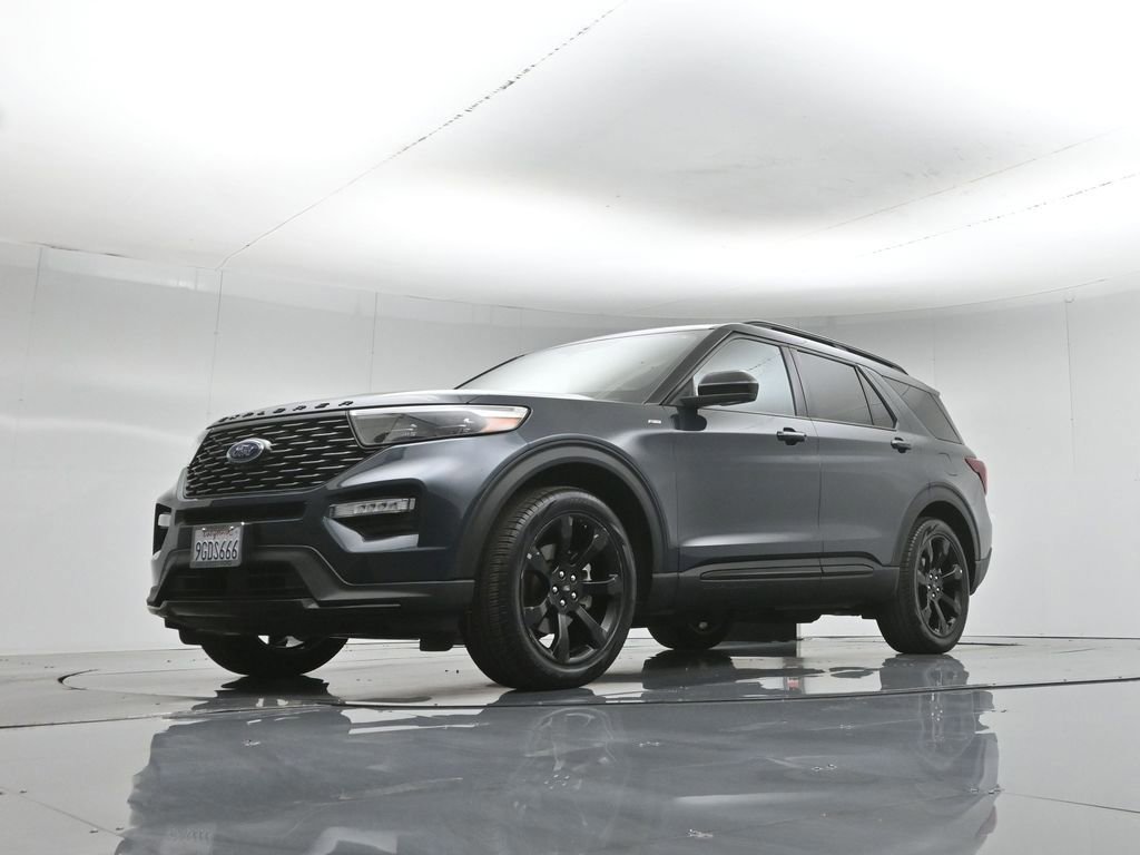 Certified 2023 Ford Explorer ST-Line w/ Class IV Trailer Tow Package RWD image 27