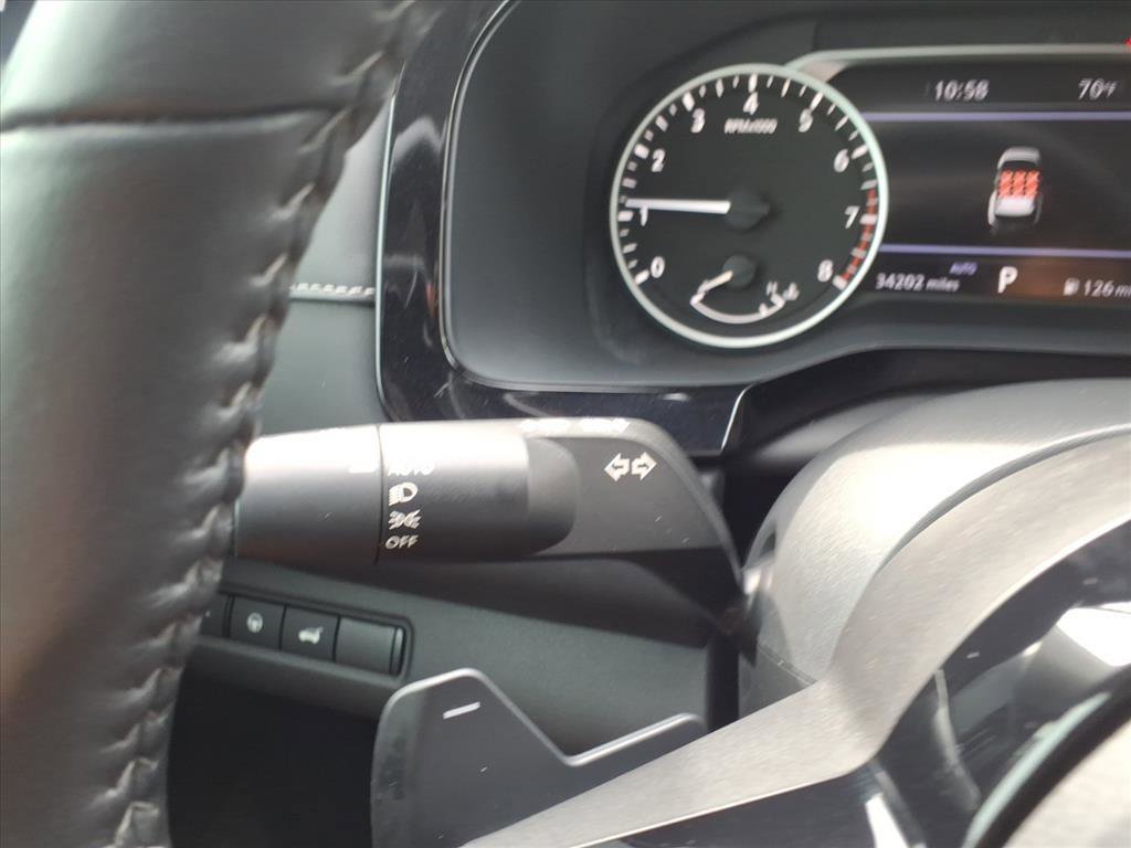 Used 2023 Nissan Pathfinder SL image 28