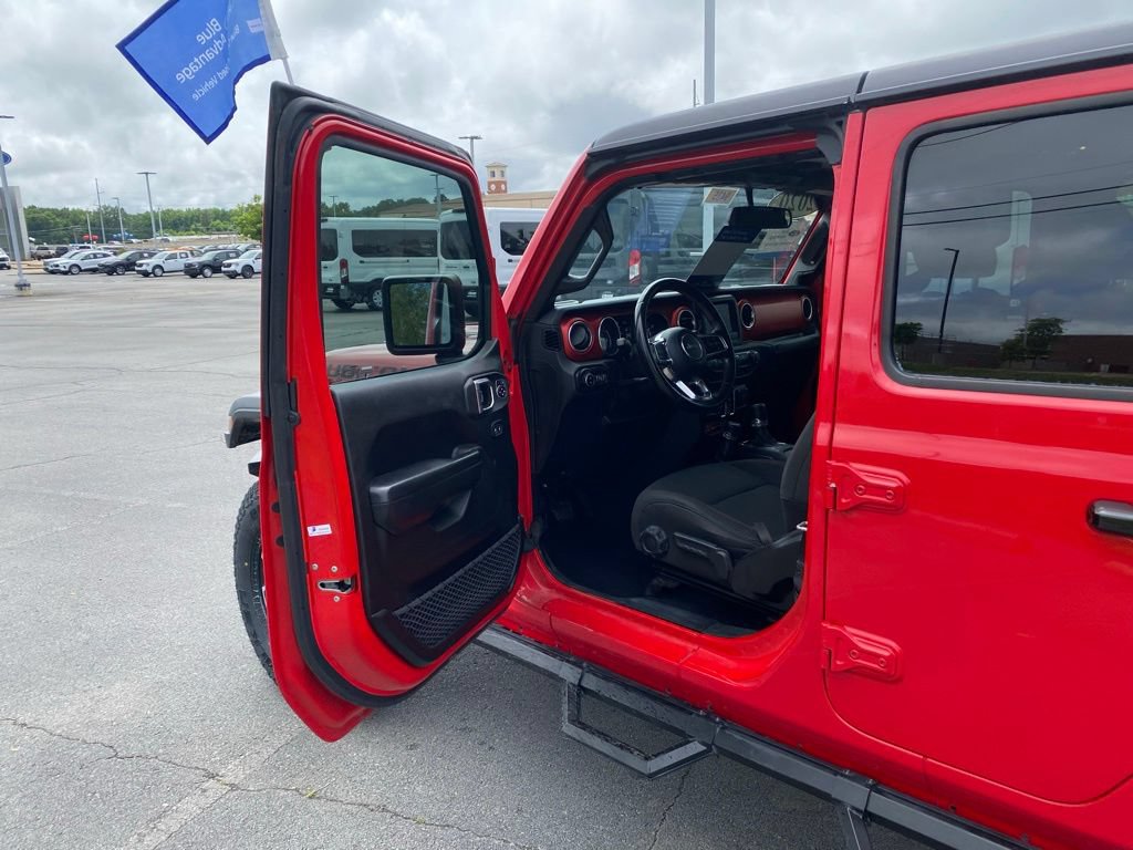 Used 2020 Jeep Gladiator Rubicon AWD/4WD image 10