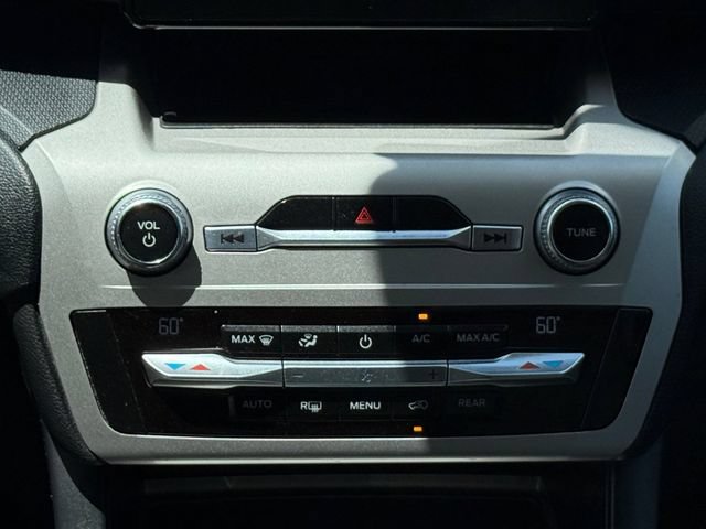 Certified 2021 Ford Explorer 2WD image 5