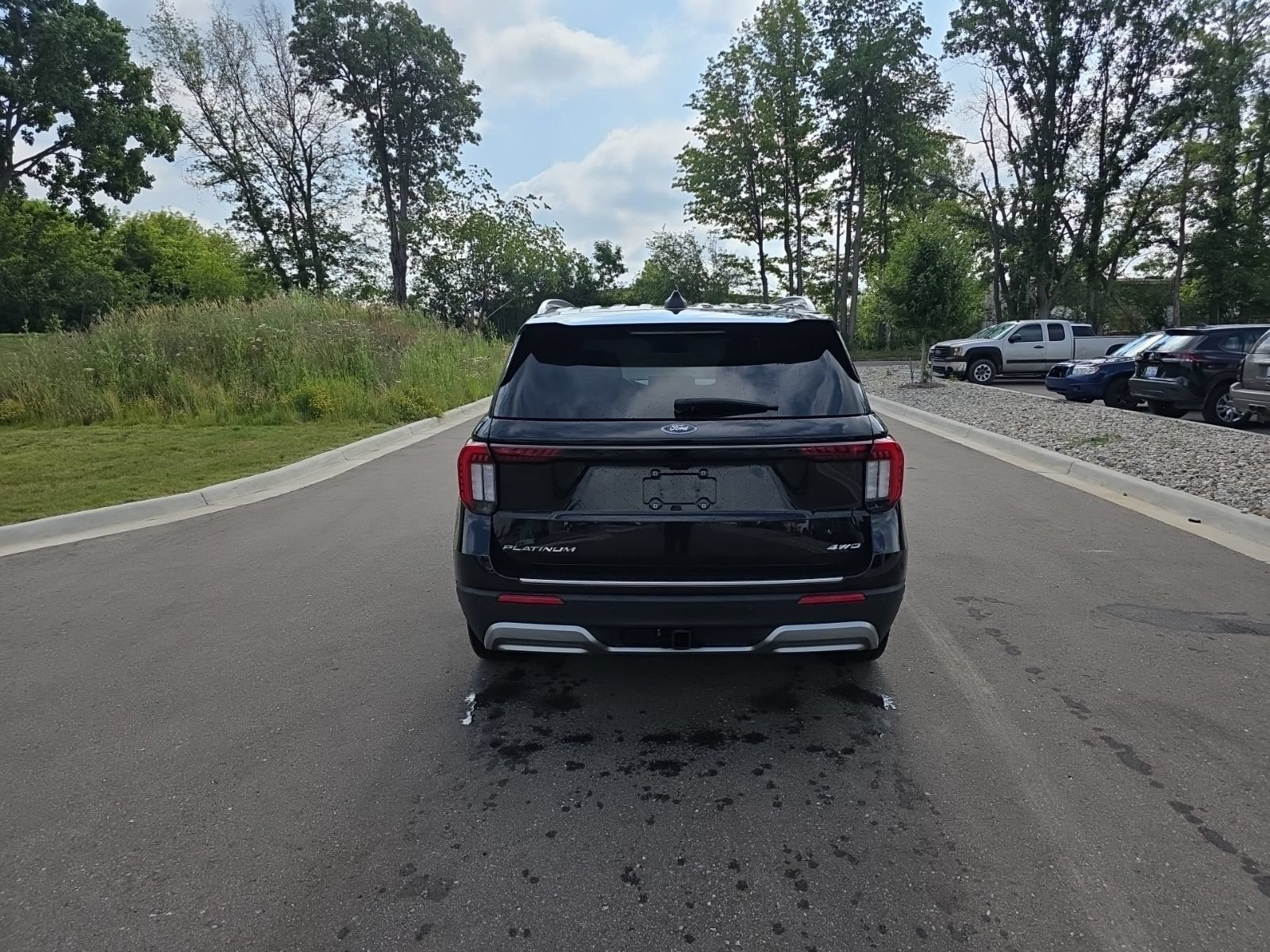 Certified 2025 Ford Explorer Platinum w/ LUX Leather Package AWD/4WD image 6