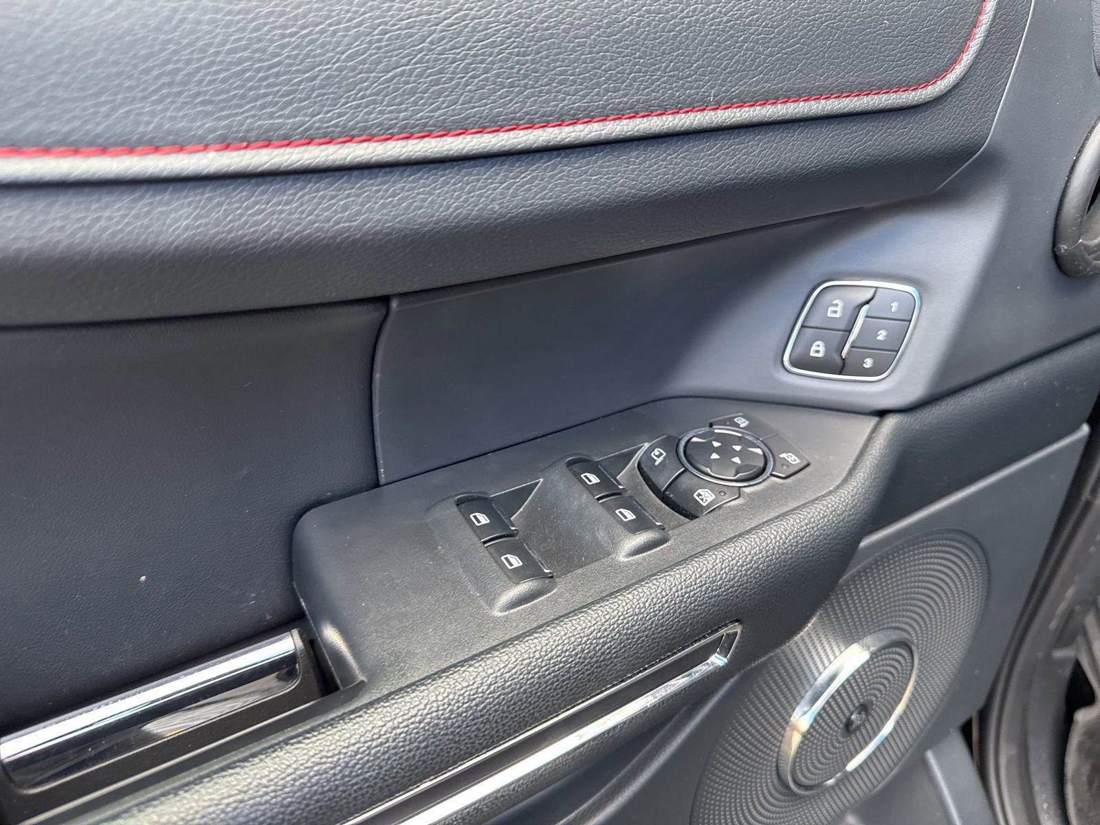 Certified 2023 Ford Expedition Limited image 25