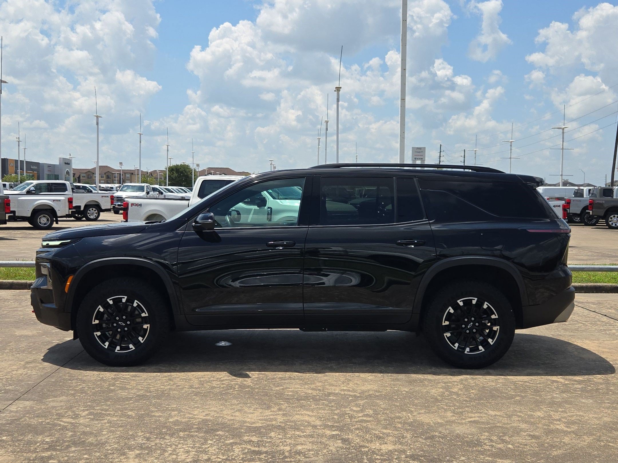 Used 2024 Chevrolet Traverse Z71 w/ Enhanced Driving Package AWD/4WD image 9