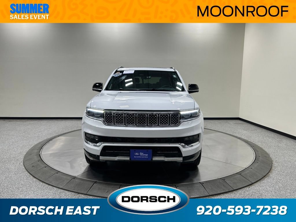 Used 2023 Jeep Grand Wagoneer Series III AWD/4WD image 3
