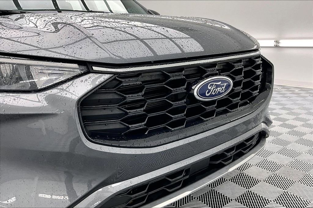 Certified 2023 Ford Escape ST-Line w/ Tech Pack #1 AWD/4WD image 28