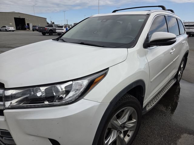 Used 2019 Toyota Highlander Limited FWD image 5