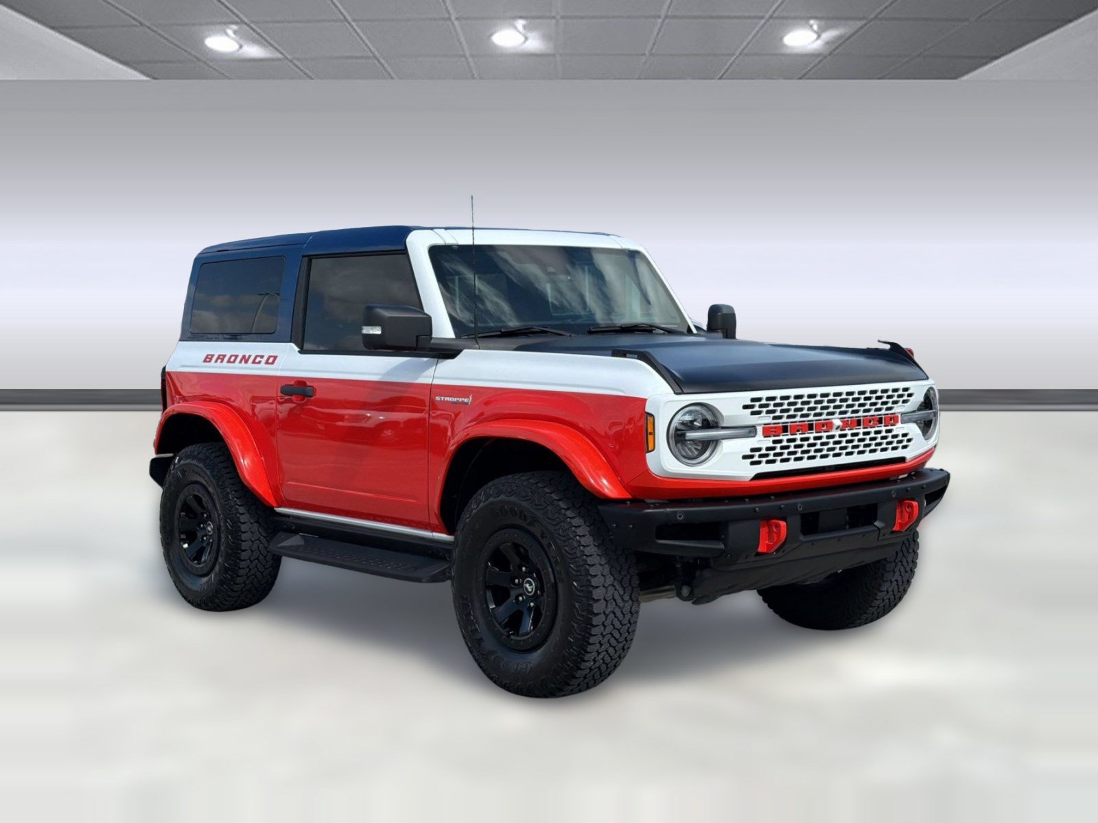 Certified 2025 Ford Bronco Stroppe Edition AWD/4WD image 7