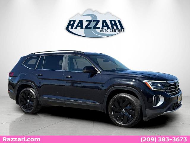 Used 2024 Volkswagen Atlas SE w/ Panoramic Sunroof Package