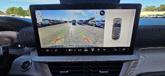 Certified 2025 Ford Explorer Active AWD/4WD image 13