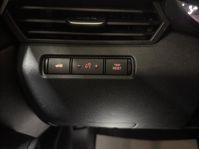 Used 2020 Nissan Altima 2.5 SR w/ Premium Package image 16