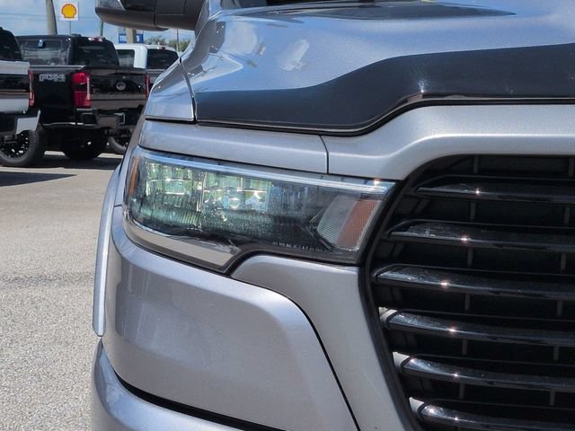 Used 2025 RAM 1500 Laramie w/ Sport Appearance Package AWD/4WD image 10