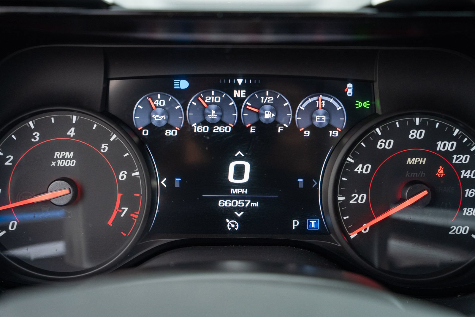 Used 2019 Chevrolet Camaro SS RWD image 44