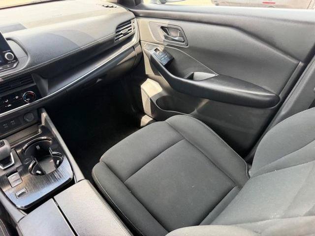 Used 2024 Nissan Rogue S FWD image 17