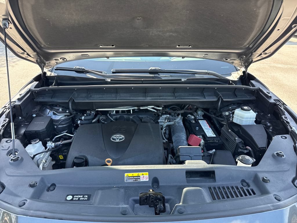 Used 2020 Toyota Highlander Limited FWD image 35