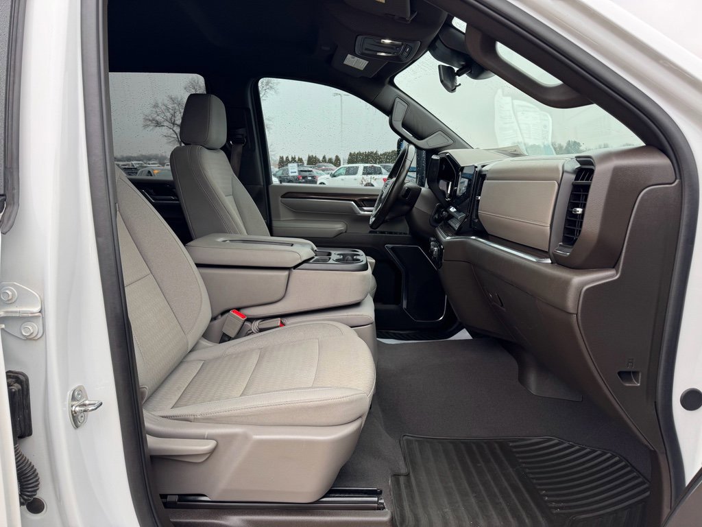 Used 2024 Chevrolet Silverado 2500 LT image 13