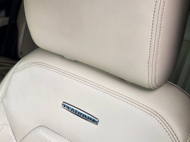 Certified 2019 Ford Expedition Platinum image 23