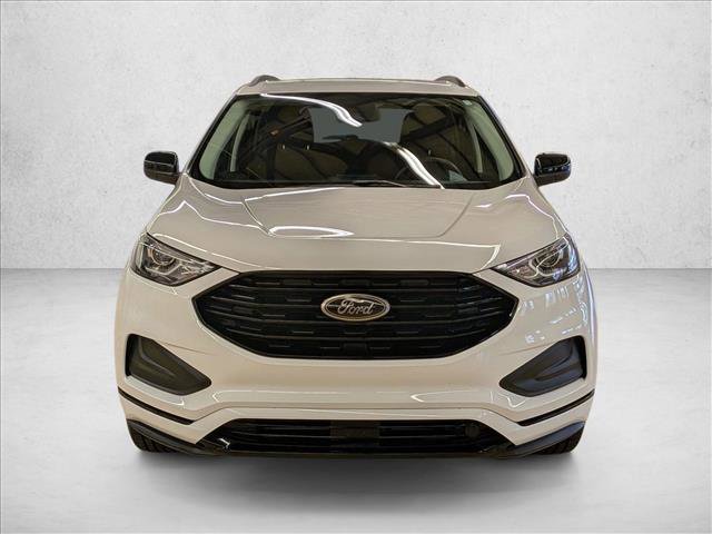 Certified 2022 Ford Edge SE w/ Black Appearance Package AWD/4WD image 2