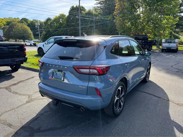 Certified 2023 Ford Escape ST-Line Elite w/ Premium Technology Package AWD/4WD image 6