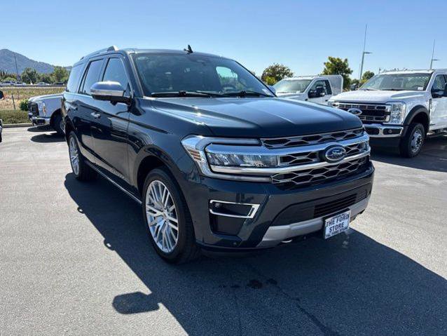 Certified 2024 Ford Expedition Platinum AWD/4WD image 4