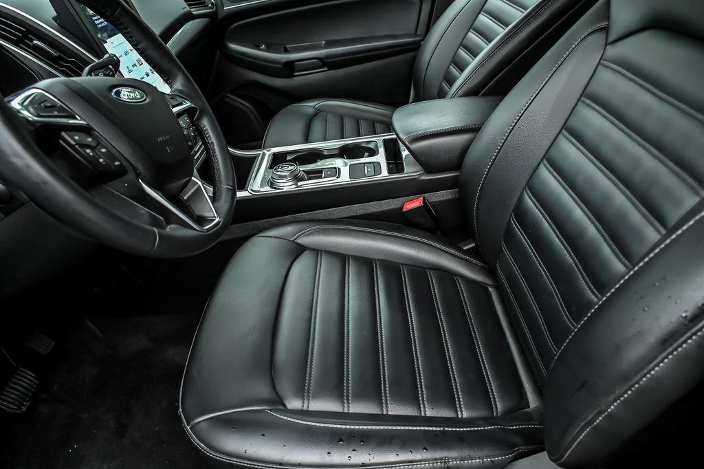 Certified 2024 Ford Edge SEL w/ Convenience Package AWD/4WD image 15